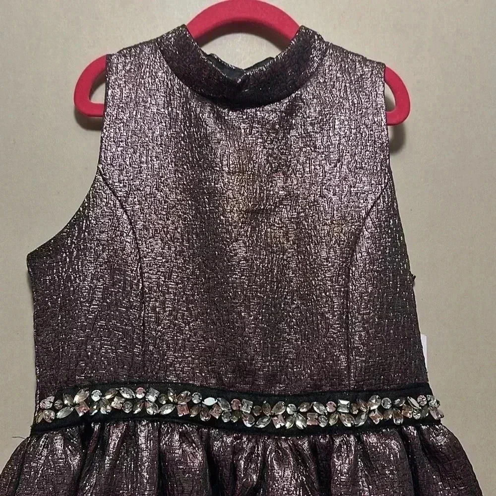 Dress - Picture 2 of 6